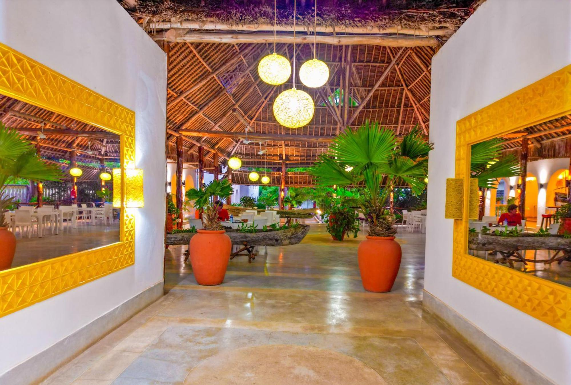 Maasai Resort Момбаса Екстер'єр фото